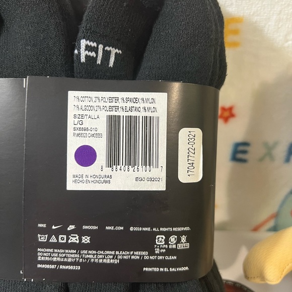 NIKE EVERYDAY PLUS COTTON CUSHIONED NO SHOW/ DRY-FIT TECHNOLOGY/ LARGE SIZE - Picture 3 of 8